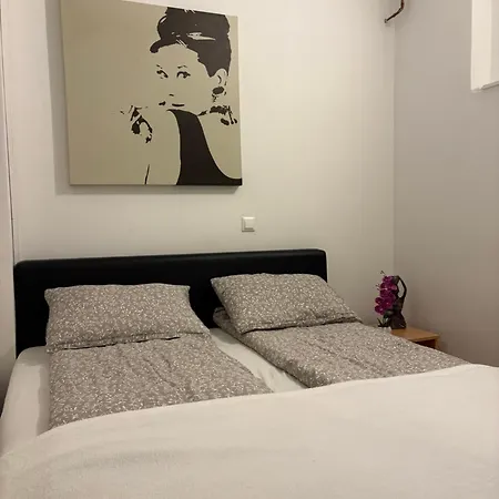 Topli Kutak Bascarsija -free Parking Sarajevo